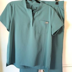 Figs Women’s Hydrogreen Scrub Top